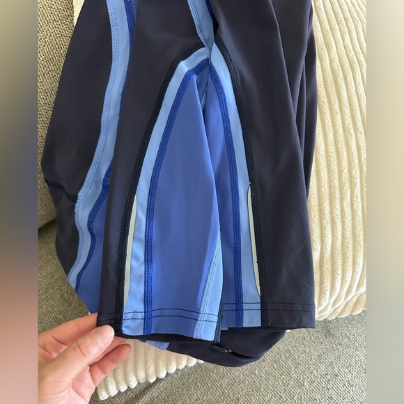 lululemon athletica Blue and Black Leggings - Picture 5 of 17